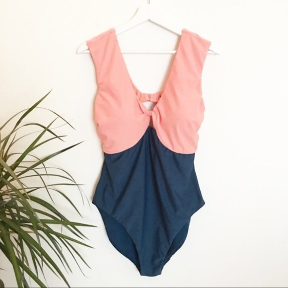 Raisins Curve Other - NWOT Raisins Curve Gaia OnePiece Tow Tone Swimsuit